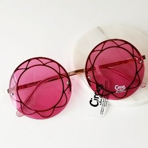 Sam Edelman geo-floral mandala round sunglasses